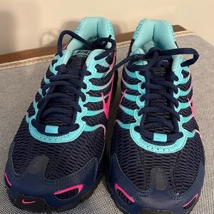 womens nike sneakers